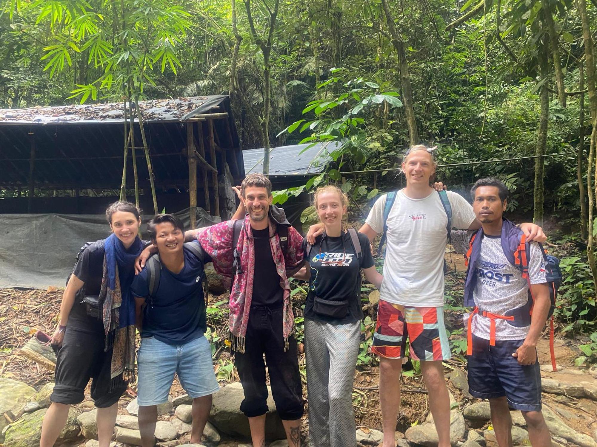 Lucky Bamboo'Bungalows-Resto And Orangutan Jungle Trekking Tours Bukit Lawang Extérieur photo